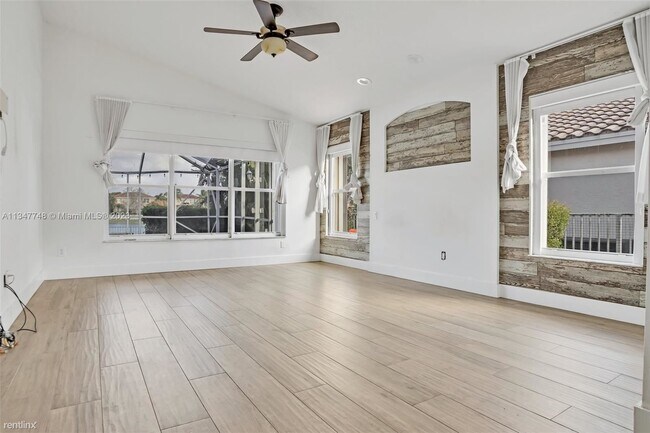 Photo - 4 br, 2.5 bath House - 1553 SW 189th Ave