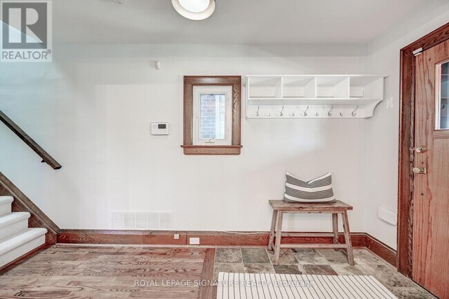 Photo - 61 Government Rd