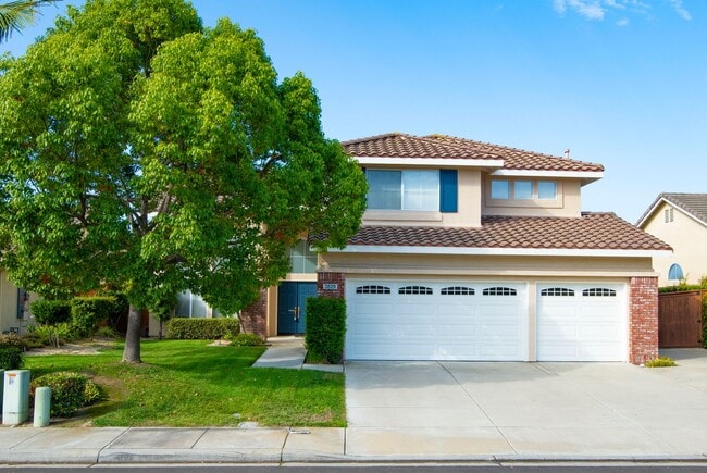 Building Photo - 3829 Via Del Rancho Rental