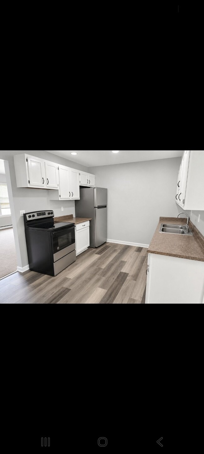 Photo - 887 Arden Ave
