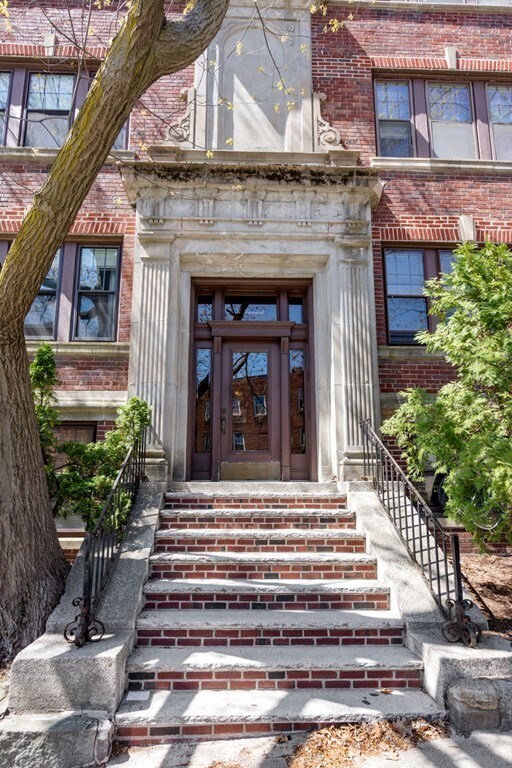 Building Photo - 6 Lanark Rd Unit 1