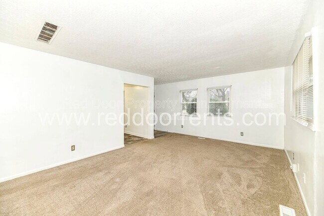 Photo - 5361 E Burgess Ave