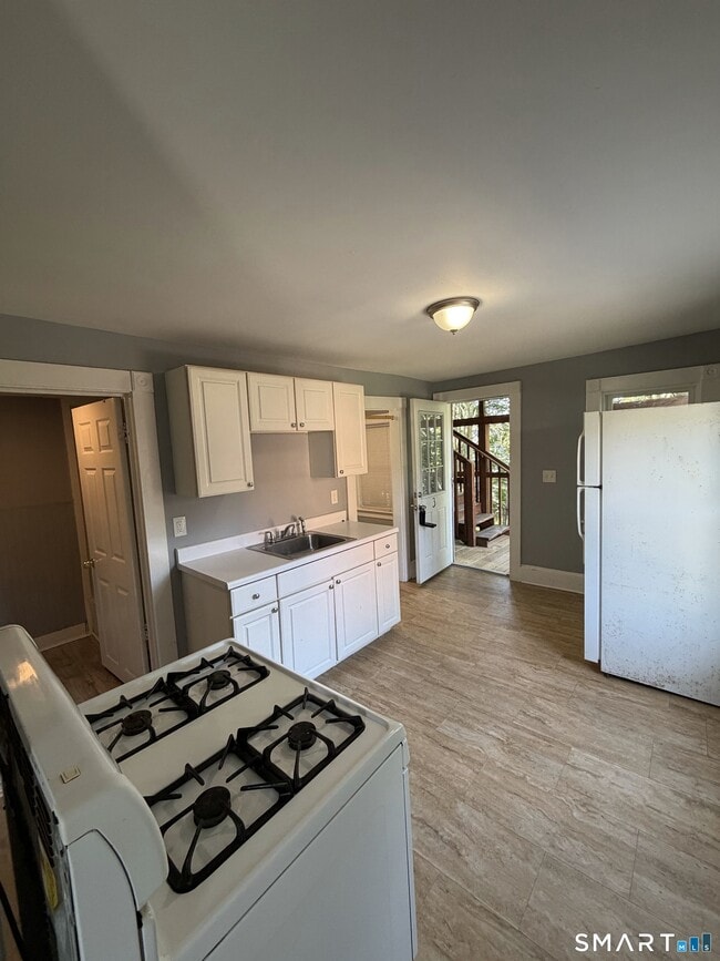 Photo - 22 Hawthorne St Unit 3