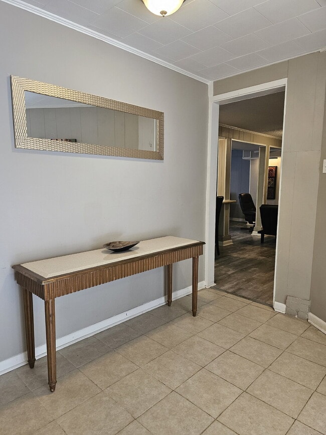 Furnished downstairs unit 2/1. Has pool!