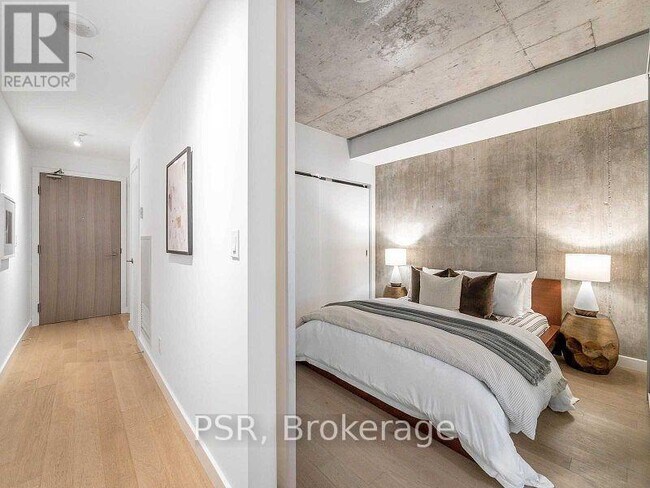 Photo - 111 Bathurst St Unit 608