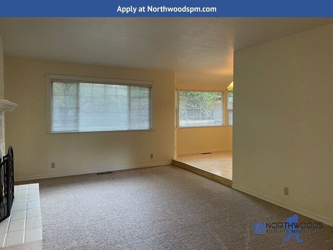 518 Girard Cir