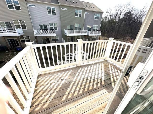 Photo - 2267 Kelston Pl