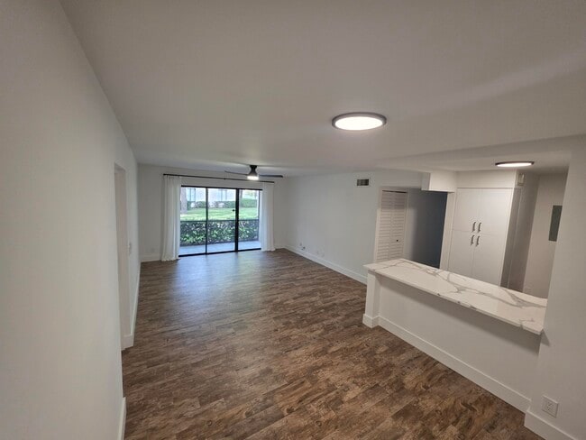 Photo - 209 Foxtail Dr Unit G1