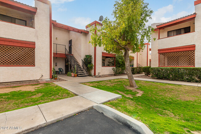 Photo - 4211 E Palm Ln Townhome