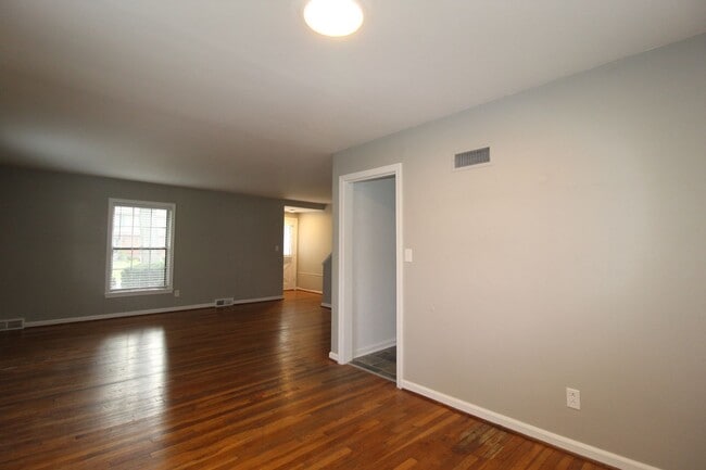 Photo - This 2 Bedroom 2 Bath Duplex In The Waldo Area