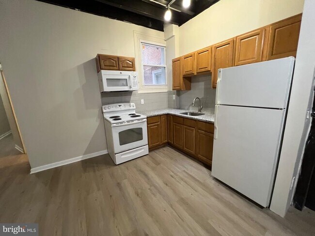 Photo - 1709 W Montgomery Ave Unit 1