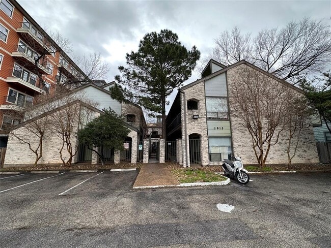 Building Photo - 2815 Rio Grande St Unit 205 Rental
