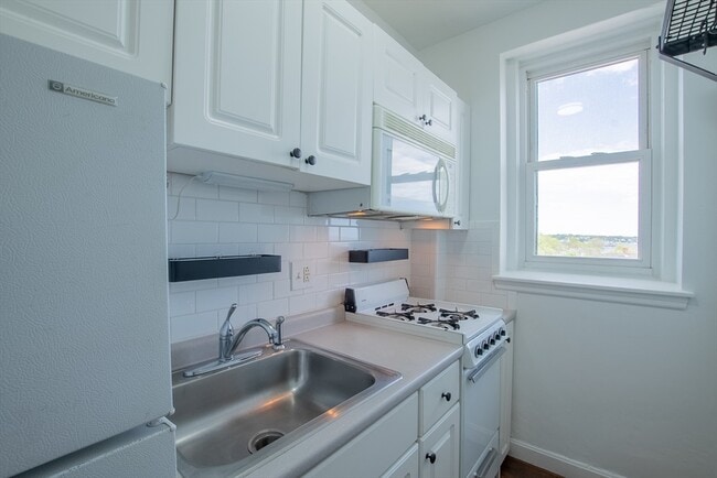 Photo - 285 Lynn Shore Dr Unit 710