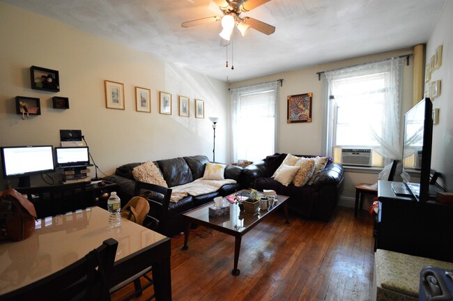 Building Photo - 90 Brainerd Rd Unit 4