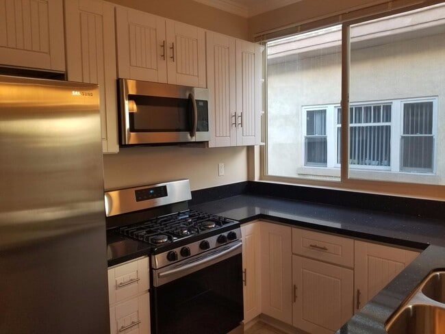 Photo - 3119 Fifth Ave Unit #2