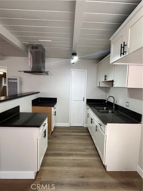 Photo - 3209 W 110th St