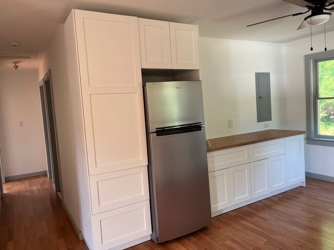 Photo - 191 Iron St Unit Farm Apartment