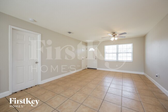 Photo - 2326 Barcelona Ave