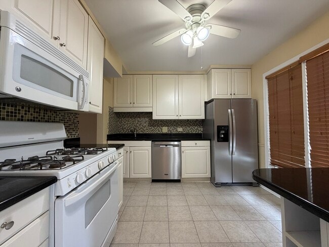 Photo - 3021 Highland Ave