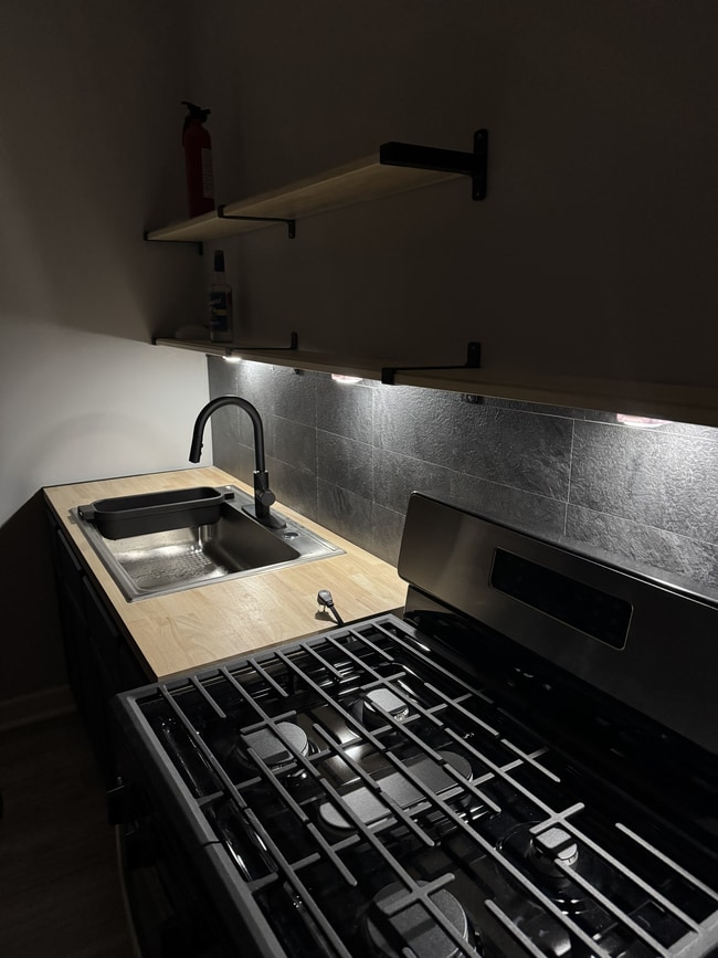 Kitchen - 700 S Oakley Blvd Unit Corner on Oakley