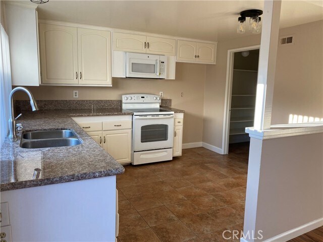 4231 Elizabeth Ct