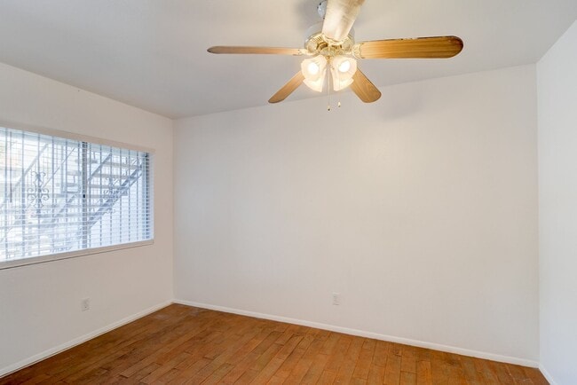 Photo - 2921 Country Manor Ln