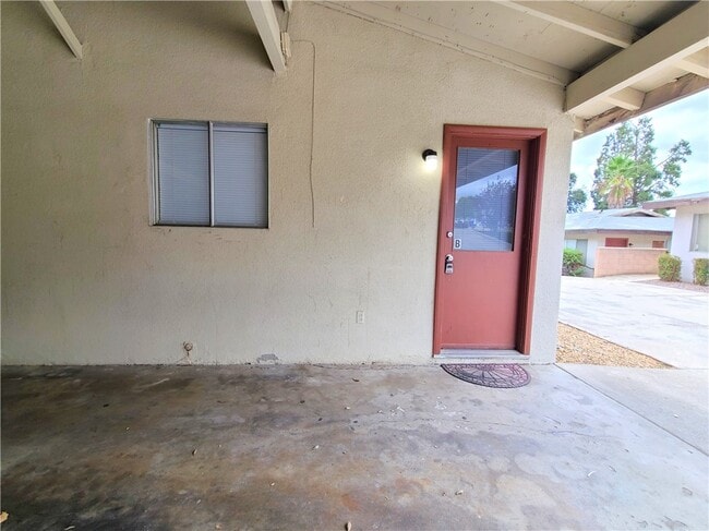Photo - 11932 Bryant St