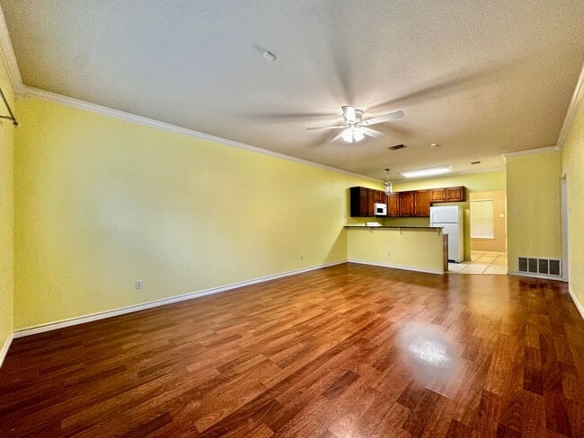 Photo - Spacious 2/2 Condo Minutes from Campus and...