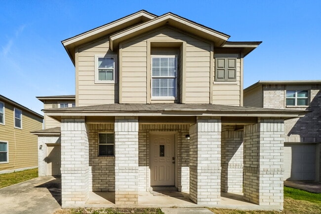 Building Photo - 7426 Circle Farm