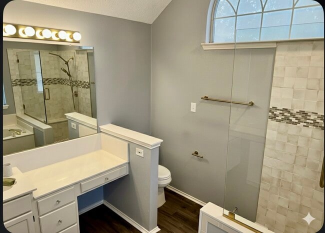 Photo - 4817 Salmon Run Way