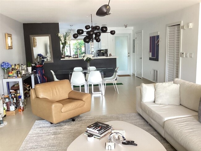 Photo - 460 Poinciana Island Dr