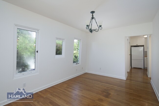 Photo - 409 Dunemere Dr