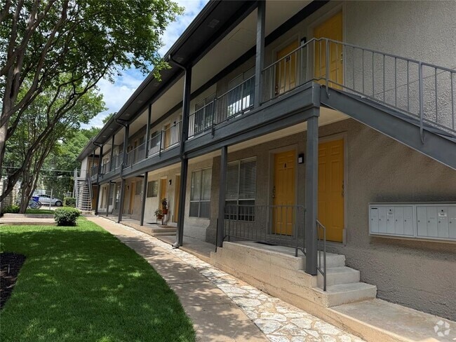 Building Photo - 304 E 34th St Unit A Rental
