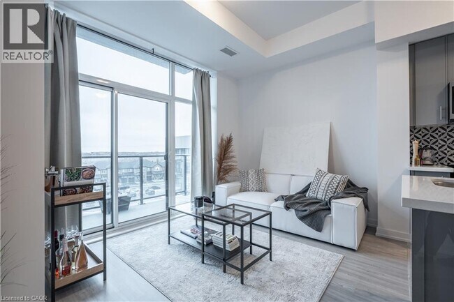 Photo - 450 Dundas St E Unit 419