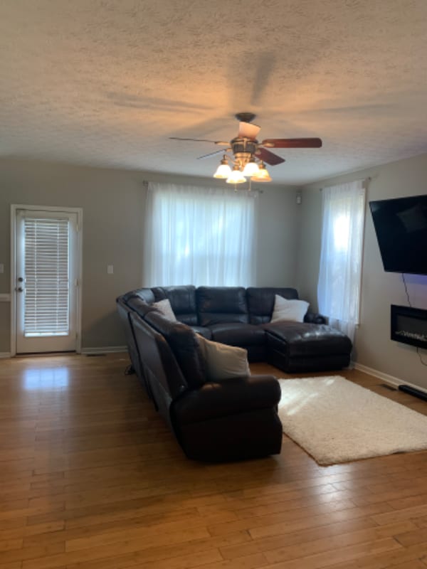 Photo - 103 Magazine Rd