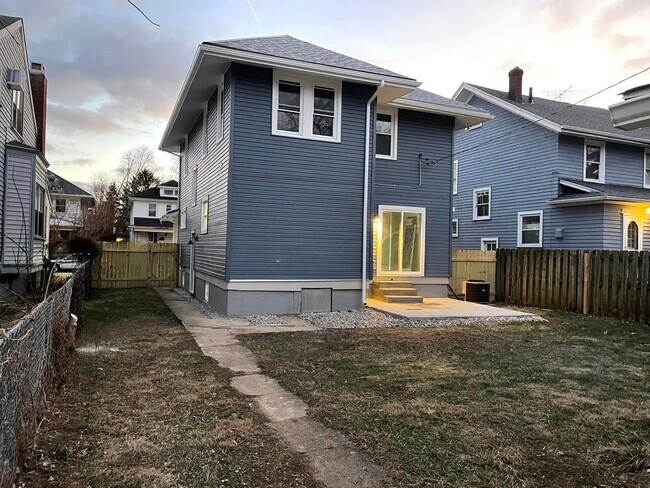 Photo - 317 Kenwood Ave