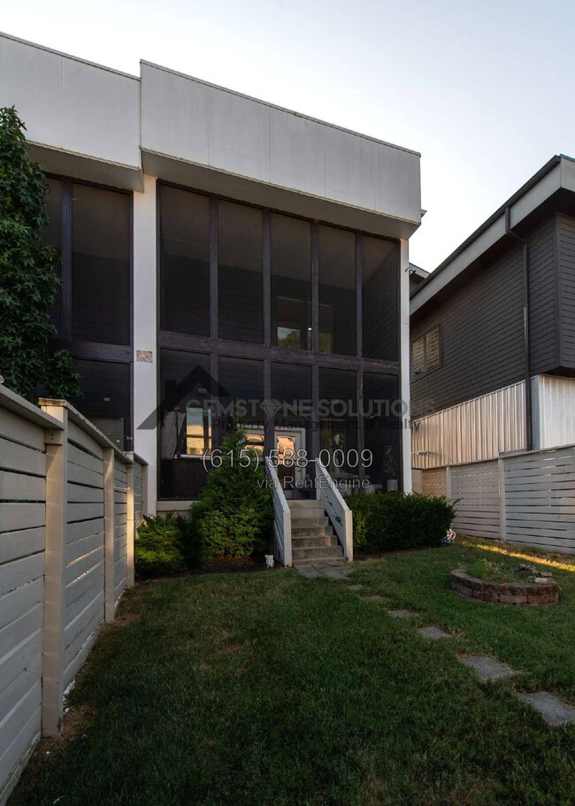 Photo - 420B 37th Ave N