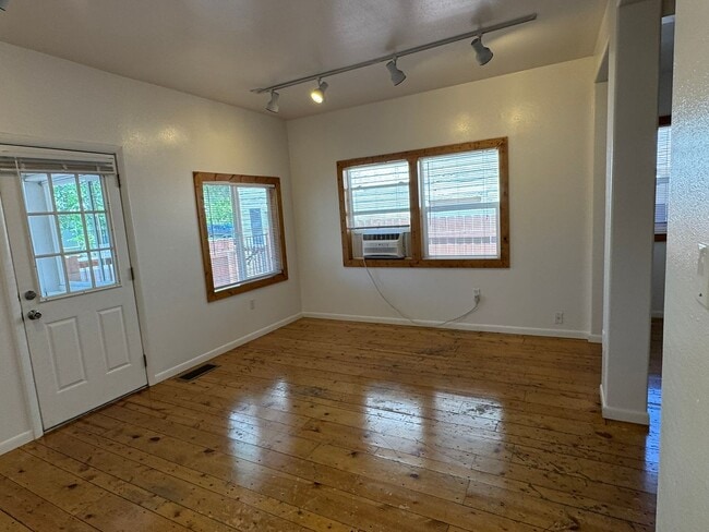 Photo - 426 N 9th St Unit 426 N 9th St