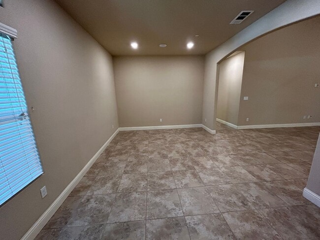 Photo - 3731 W Vine Ave