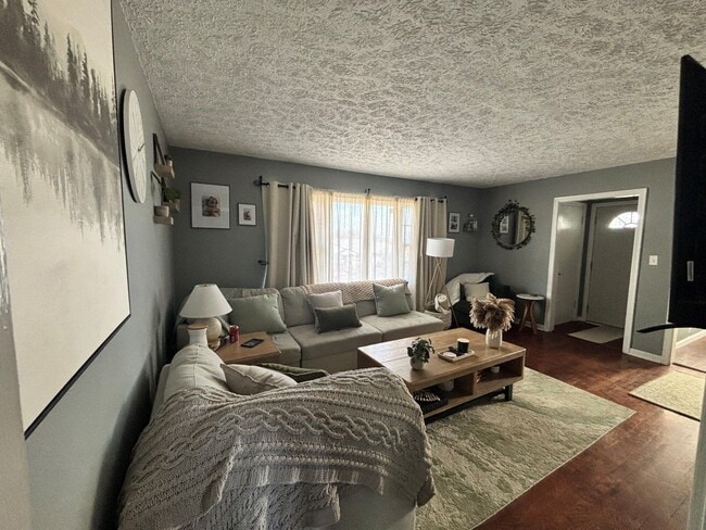 Photo - Home For Rent Bellevue.