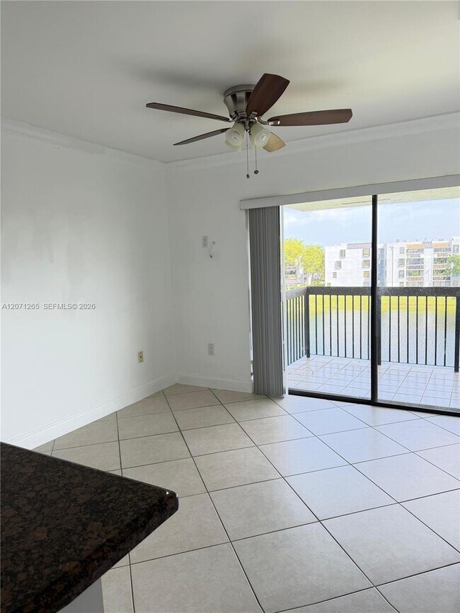 1350 SW 122nd Ave Unit 404