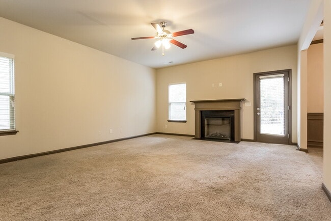 Photo - 651 Sweet Ashley Way