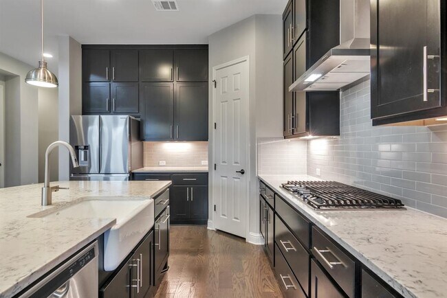 Photo - 7100 Trissino Dr