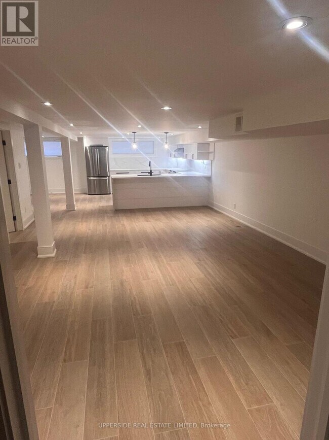 Photo - 15 Addington Crescent