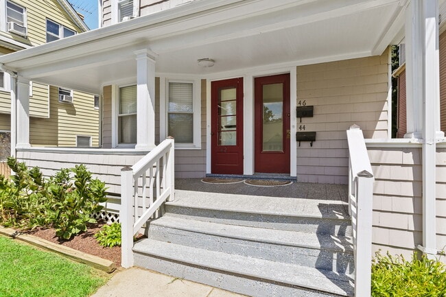 Photo - 46 Churchill St