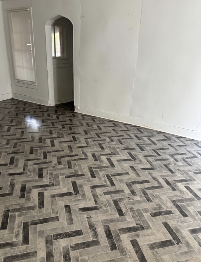 Photo - 3 Bedroom - 1 Bath Home WITH PROMO: ONE MONTH FREE!