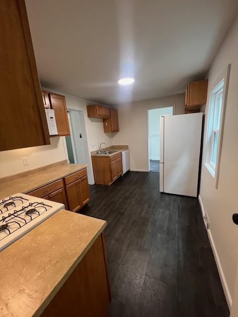 Photo - 941 W 8th St