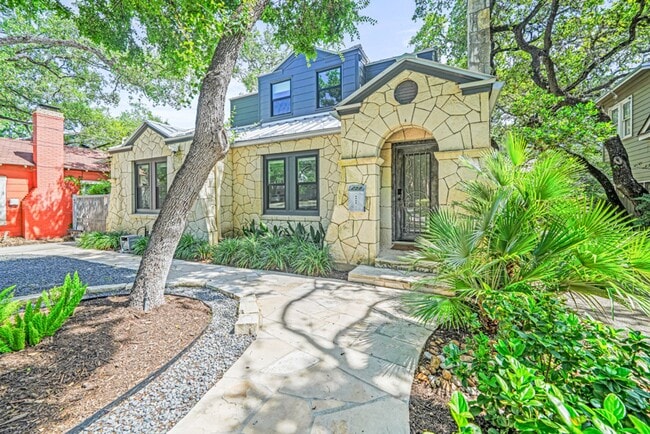 Building Photo - 258 Tuxedo Ave