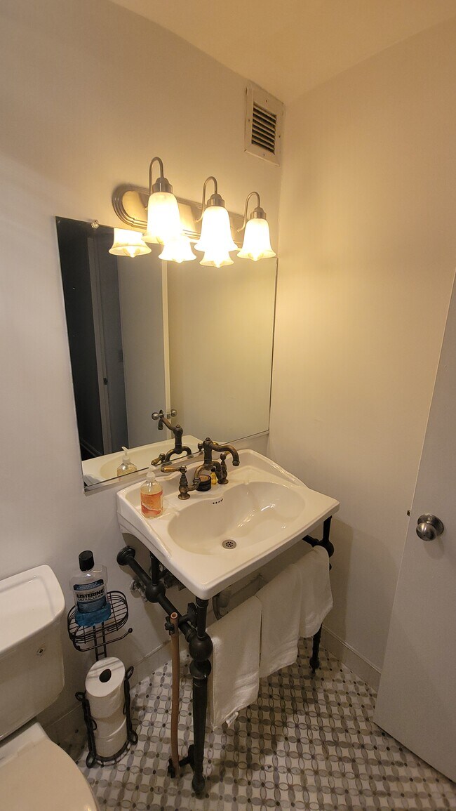 Photo - 3001 S Michigan Ave Unit 1505