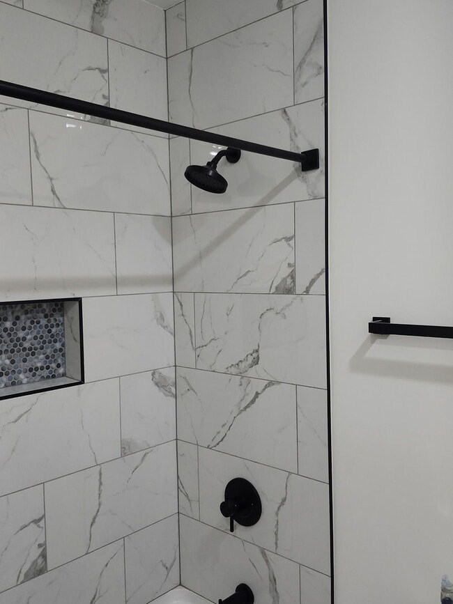 Photo - 6538 S Rhodes Ave